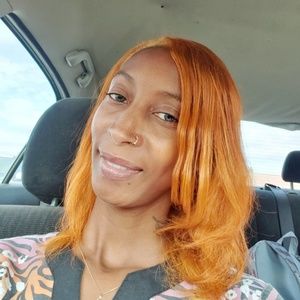 Meet your Posher, Monica